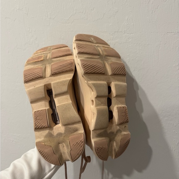 On Cloud Nova Moon/Fawn - Picture 6 of 6